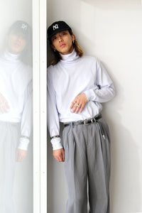 PLAIN TURTLENECK  / WHITE