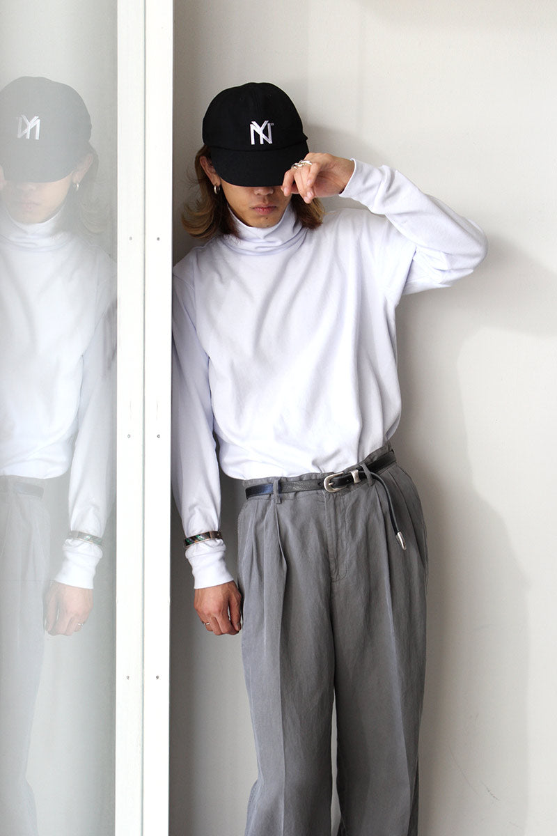 PLAIN TURTLENECK / WHITE