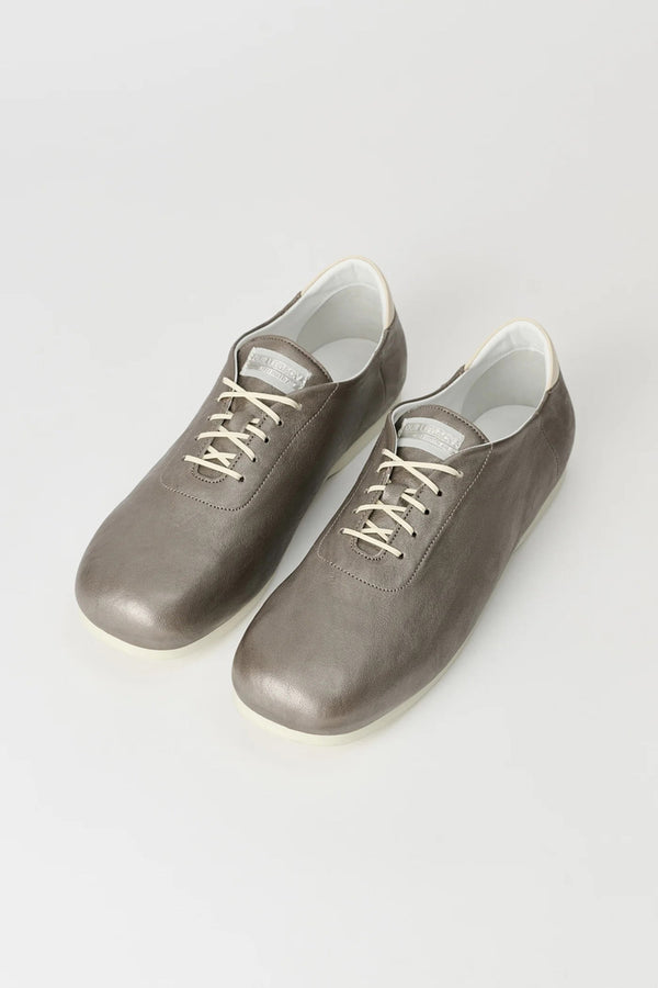 SNEAK IN / METALLIC OYSTER SHEEPSKIN