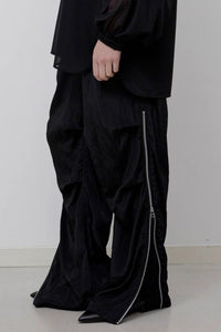 VISCOSE WASHER PARACHUTE ZIP PANTS / BLACK