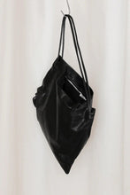画像をギャラリービューアに読み込む, S18 NO.131 LEATHER GATHERED CROSSED BAG / BLACK [金沢店]
