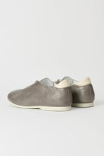 画像をギャラリービューアに読み込む, SNEAK IN / METALLIC OYSTER SHEEPSKIN