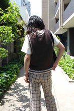 Load image into Gallery viewer, EDUCATION VEST / DARK BROWN LINEN [20%OFF]
