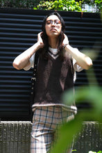 Load image into Gallery viewer, EDUCATION VEST / DARK BROWN LINEN [20%OFF]