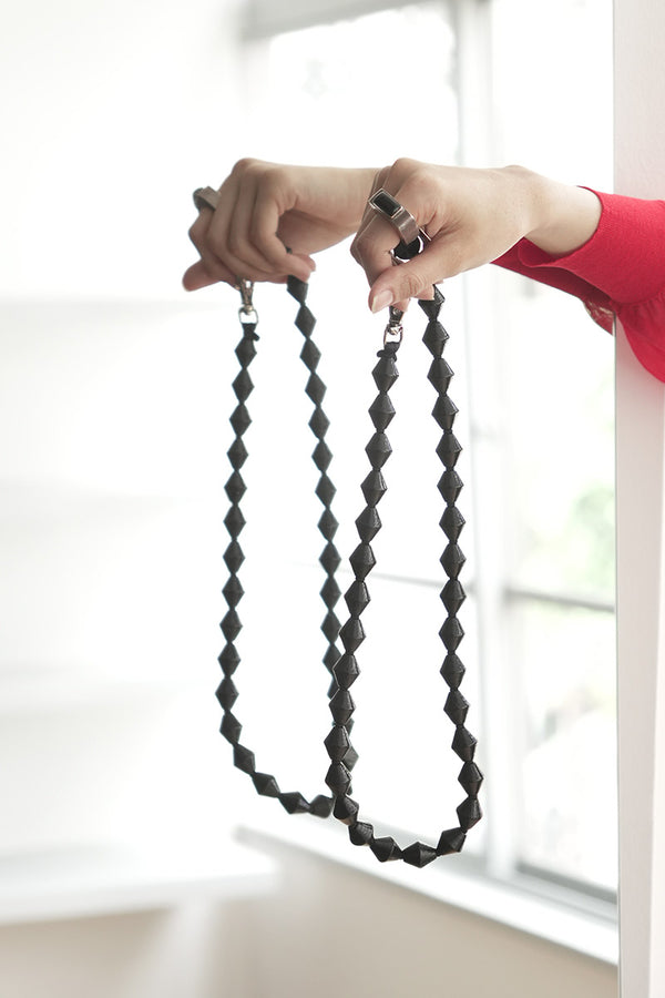 ZICKZACK LONG KEYHOLDER / BLACK-BLACK