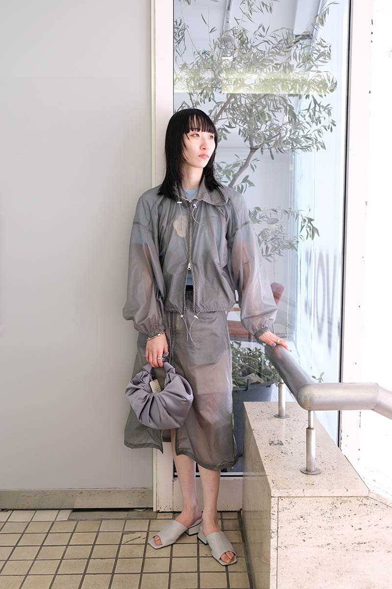 SKIN TAFFETA SEE-THROUGH BALLOON SKIRT / GRAY