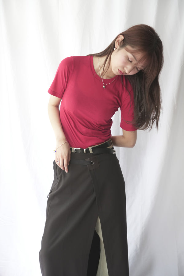 하이 트위스트 저지 디스토티드 S/S 티 / RED