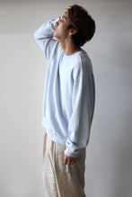 Load image into Gallery viewer, RELAXED SWEATSHIRT / PALE BLUE