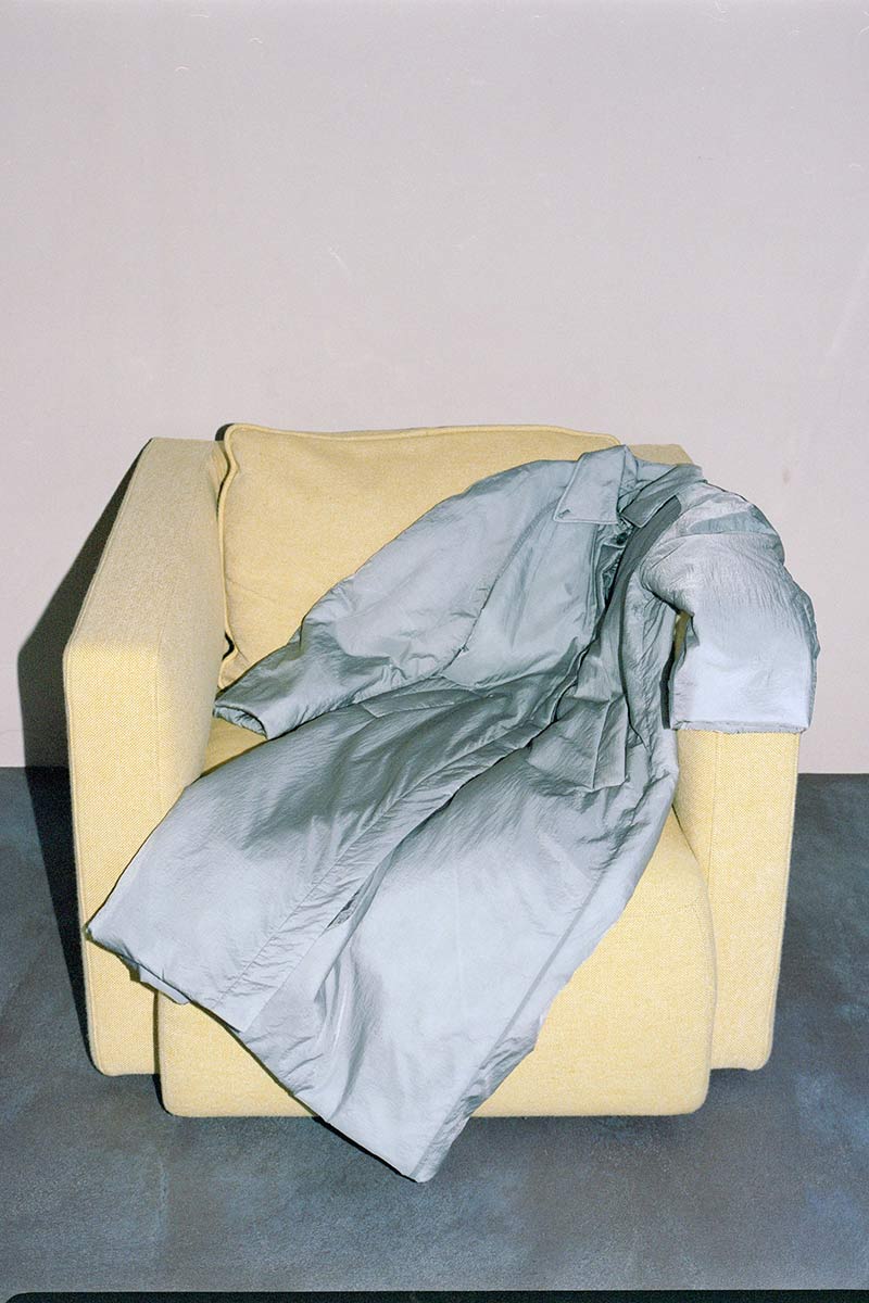 SHEER NYLON PATTED LONG COAT / BLUE GRAY