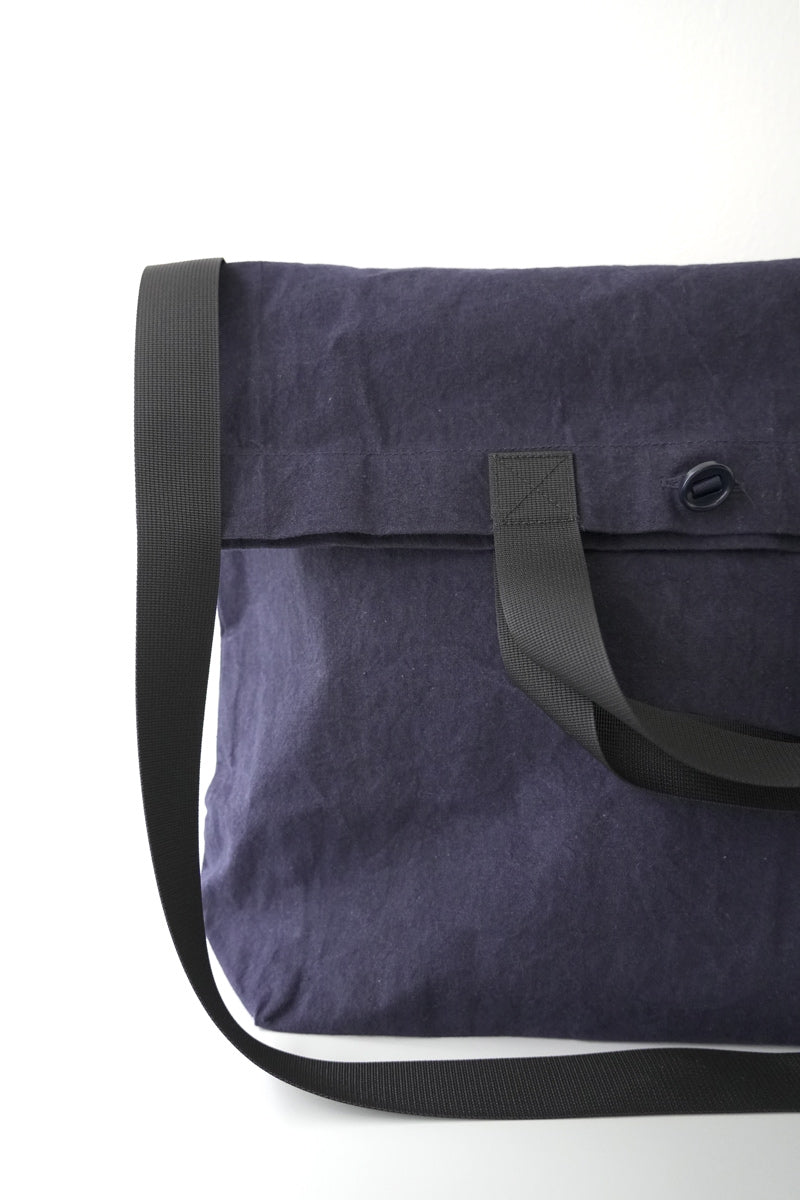 R20 BAG-1 MULTI HANDLE TOTE / PACIFIC WAX