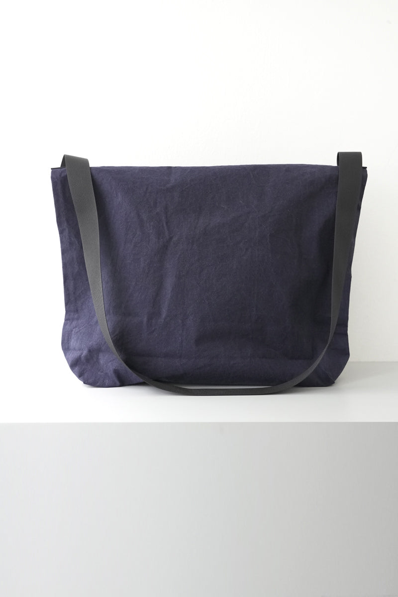 R20 BAG-1 MULTI HANDLE TOTE / PACIFIC WAX