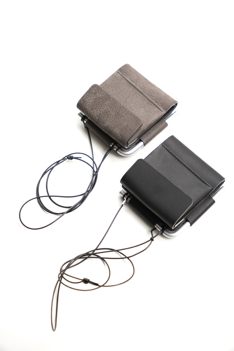 AL BIFOLD WALLET / BLACK GLOVE LEATHER