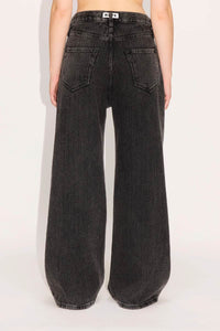 SKID JEANS / LT GREY STONE [Restocking soon]