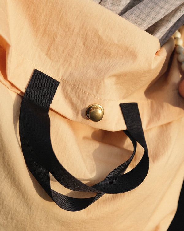 R16 BAG-1 / SAND NYLON