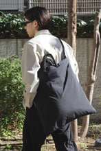 Load image into Gallery viewer, BIG PILLOW TOTE / BLACK SURFACE NYLON