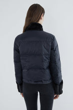 Load image into Gallery viewer, WOMBAT REVERSIBLE DOWN JACKET / BLACK
