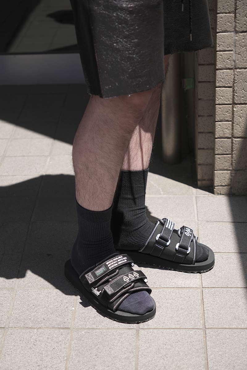 SPACE AVAILABLE×SUICOKE | MOTO-ECO 샌들 / BLACK