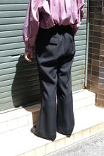 Load image into Gallery viewer, HEAVY WOOL GABARDINE FLARE EASY TROUSERS .12 / BLACK