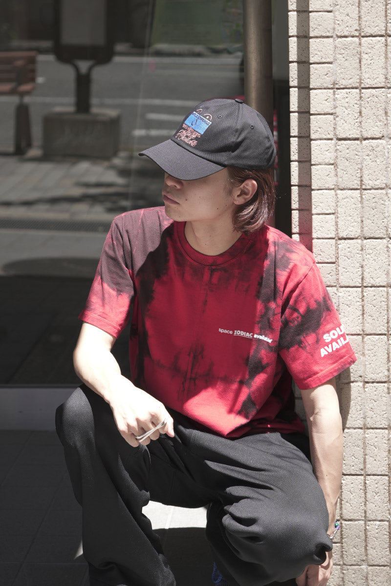 SPACE AVAILABLE×ZODIAC | LISTEN T-SHIRT / RED