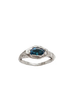 画像をギャラリービューアに読み込む, FARO RING / 925 STERLING SILVER-SYNTHETIC BLUE TOPAZ