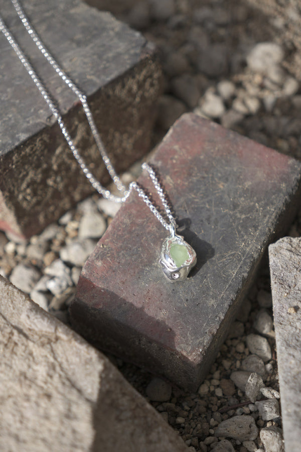 NECTAR NECKLACE / 925 STERLING SILVER-GREEN CLEAN PREHNITE