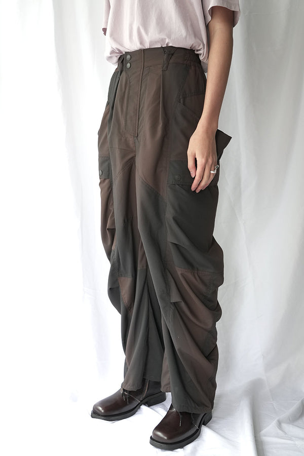 KIVULI PRINT BANANA CUTTING PANTS .15 / DARK BROWN