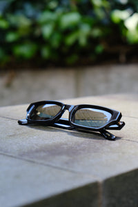 STING SUNGLASSES / BLACK/GREEN