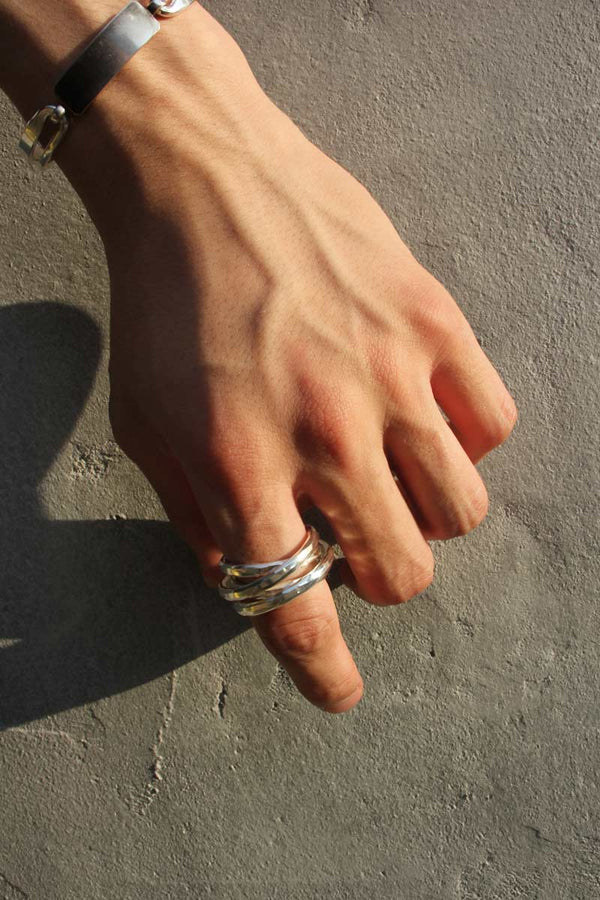 WOUND RING HAMMERED / STERLING SILVER 