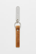 Load image into Gallery viewer, RING KEYRING / CAMEL HAIR ON HIDE