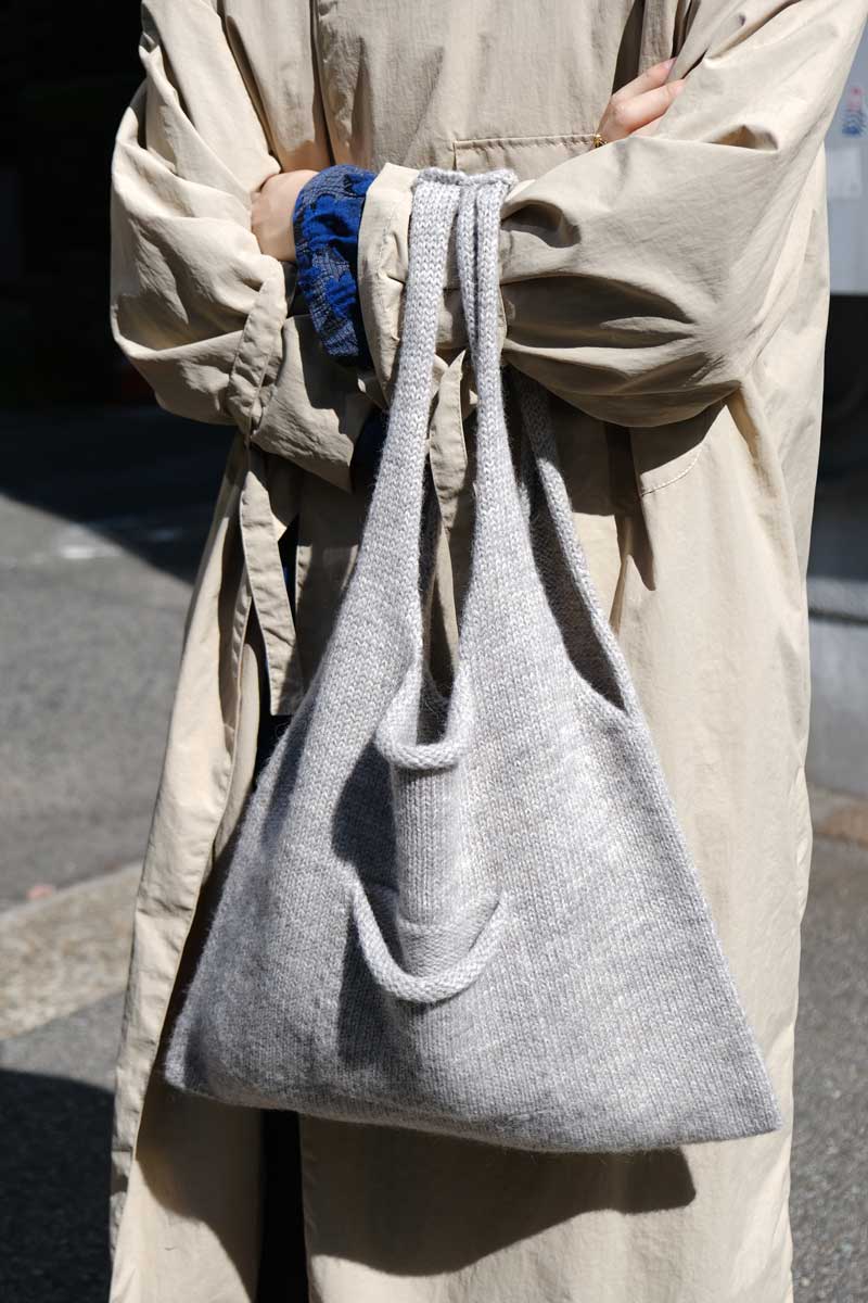 XENIA TELUNTS | SHOPPER / OATMEAL ニットバッグ – STOCK