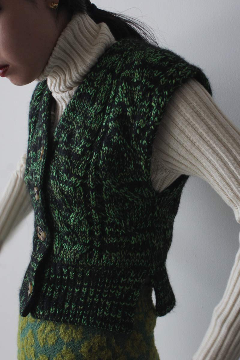 SOLA VEST / GREEN - BLACK [70%OFF]