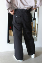 Load image into Gallery viewer, WIND TROUSERS / FADED BLACK TECH