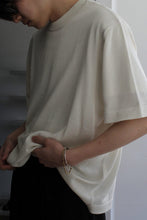 Load image into Gallery viewer, VISCOSE T-SHIRT / MARSHMALLOW [30%OFF]