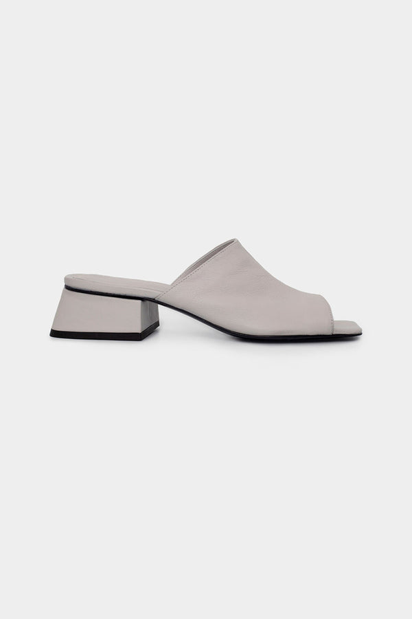 CONSTANZA LEATHER SANDALS / LIGHT GREY [30%OFF]