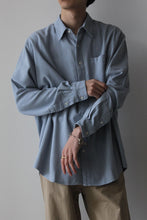 Load image into Gallery viewer, SHIRT NON-BINARY RAW SILK GD / DUSTY BLUE