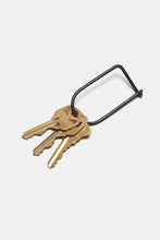 Load image into Gallery viewer, WILSON KEYRING / CARBON BLACK