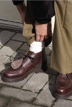 Load image into Gallery viewer, CHUKKA BOOTS / BROWN