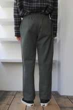 Load image into Gallery viewer, SUPER WEIGHTED SWEAT PANT / DEEP GREEN