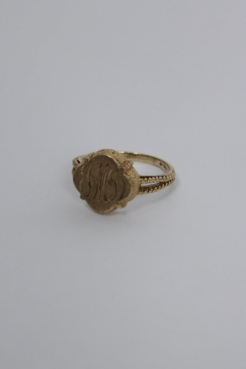 10K GOLD RING 3.6G / GOLD