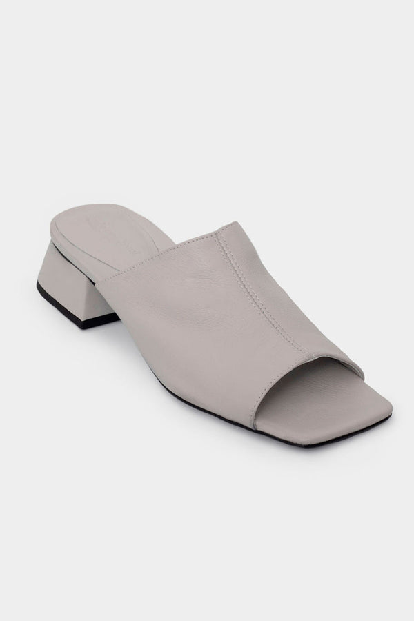 CONSTANZA LEATHER SANDALS / LIGHT GREY [30%OFF]