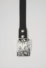 Load image into Gallery viewer, SPEED BELT / BLACK LEATHER FLOWER PLATE