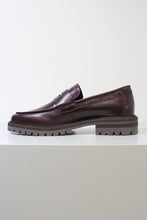 Load image into Gallery viewer, LOAFER WITH LUG SOLE 2379 / OXBLOOD 3497 [20%OFF]