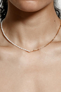 EFFY NECKLACE / FRESHWATER PEARL / 14K GOLD FILLED