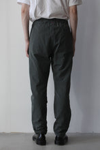 Load image into Gallery viewer, VERGER REVERSIBLE PANT PAPER COT / KHAKI/LICHEN