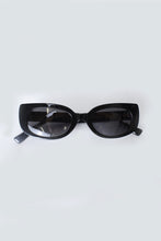 Load image into Gallery viewer, LUCKY CLOVER SUNGLASSES / BLACK