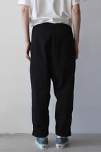 Load image into Gallery viewer, CREOLE PEG TROUSER / BLACK [20%OFF]