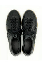 Load image into Gallery viewer, ALL LEATHER GERMAN TRAINER / BLACK