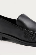 Load image into Gallery viewer, MANTRA LOAFER / STELLAR BLACK