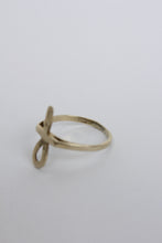 Load image into Gallery viewer, 10K GOLD RING 1.76G / GOLD