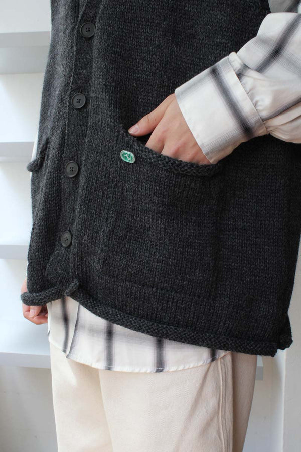 MARIUM VEST / CHARCOAL [60%OFF]